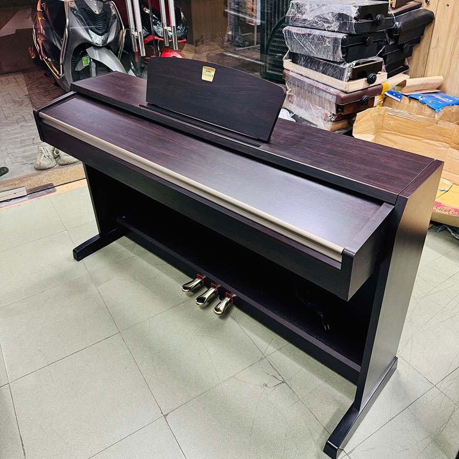 Đàn Piano Điện Yamaha CLP-220R
