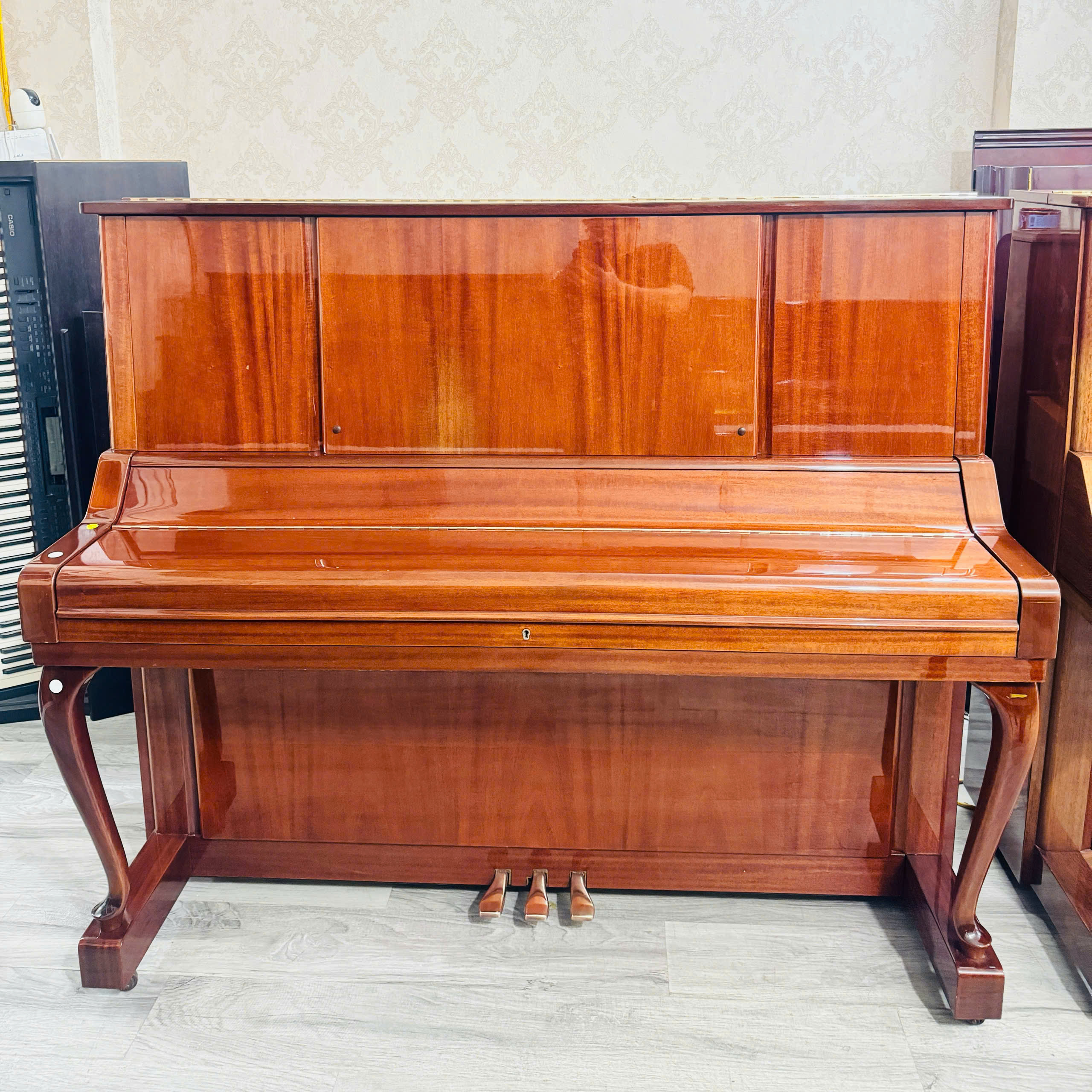 Piano Yamaha W106 Đàn Upright Nhật Bản Bền Bỉ Giá Tốt 5 Piano Yamaha W106 Đàn Upright Nhật Bản Bền Bỉ Giá Tốt - Ảnh 5