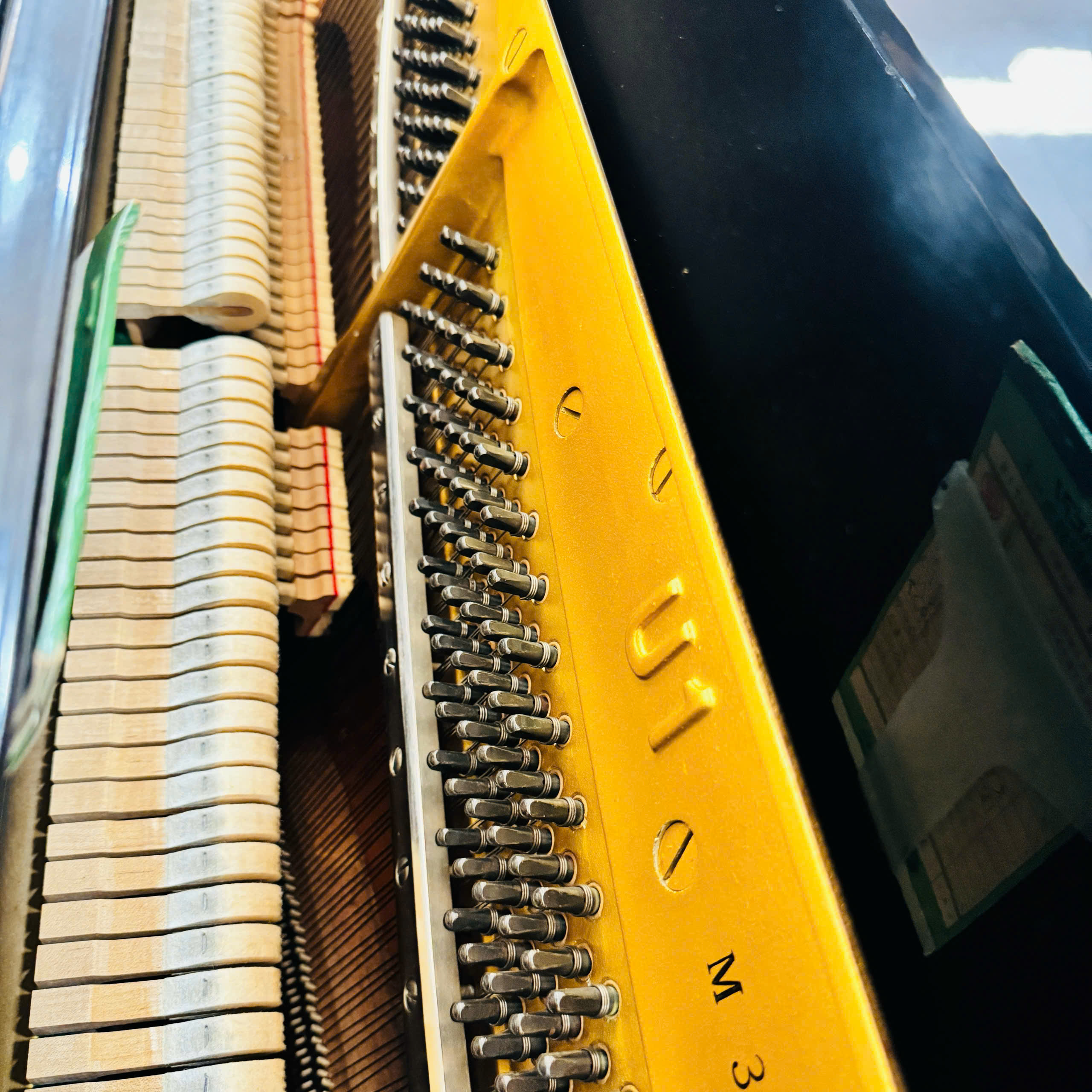 Piano Yamaha U1M Đàn Upright Nhật Bản Bền Bỉ Giá Tốt 4 Piano Yamaha U1M Đàn Upright Nhật Bản Bền Bỉ Giá Tốt - Ảnh 4