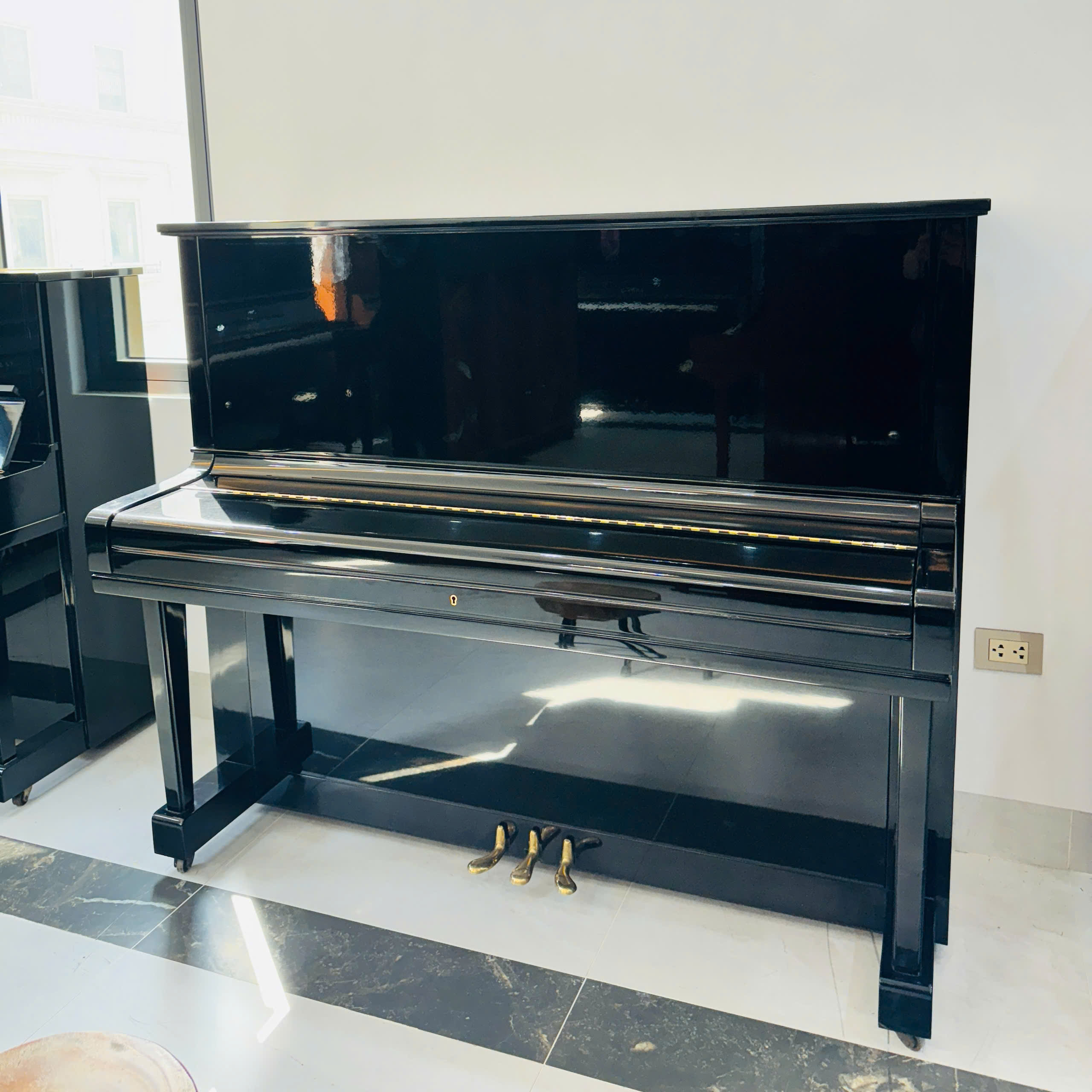 Piano Yamaha U3E Đàn Upright Nhật Bản Bền Bỉ Giá Tốt 2 Piano Yamaha U3E Đàn Upright Nhật Bản Bền Bỉ Giá Tốt - Ảnh 2
