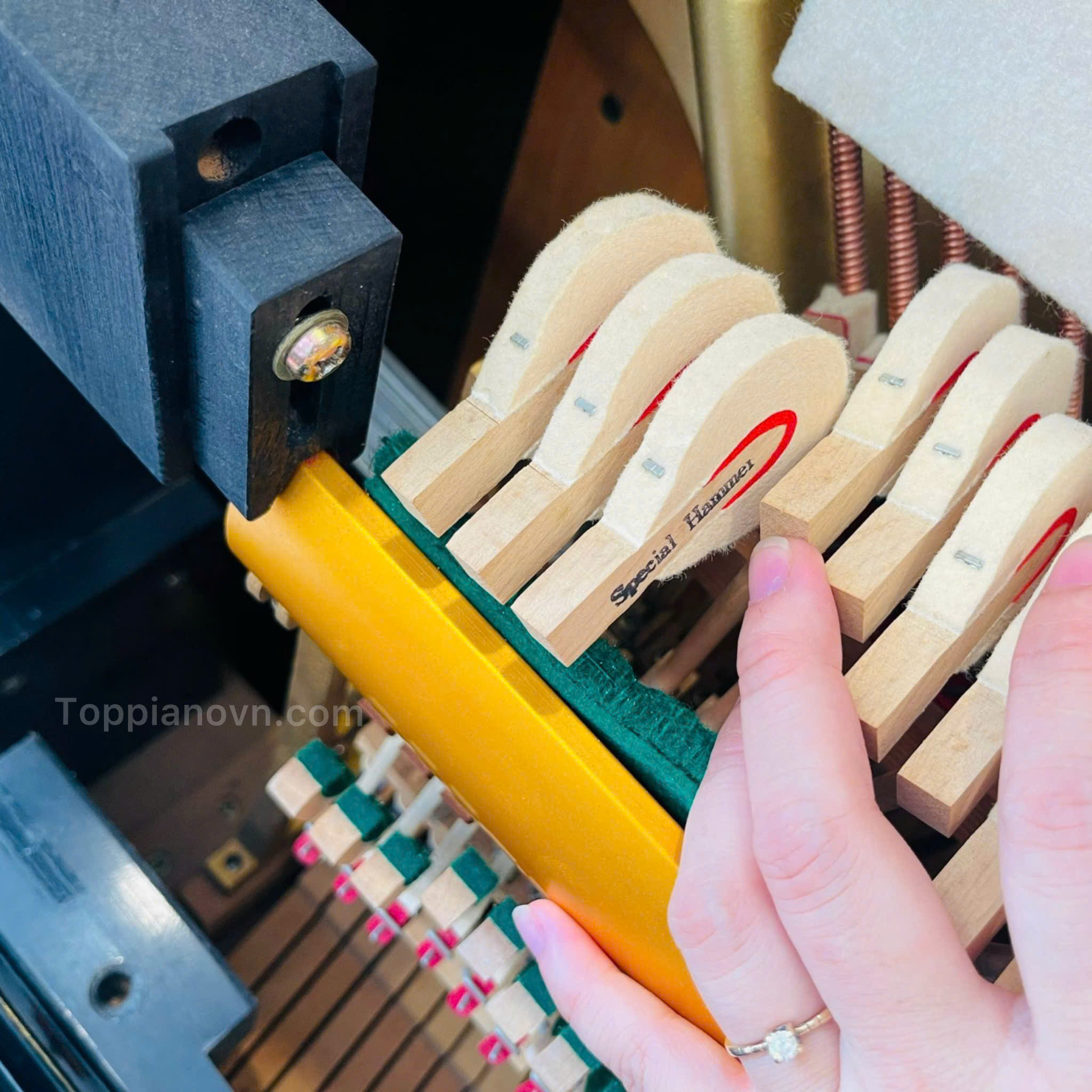 Piano Cơ Apollo SR65B Nhật Bản Đẹp Giá Tốt Nhập Khẩu 15 Hình ảnh chi tiết dòng sản phẩm đàn piano cơ Apollo SR65B